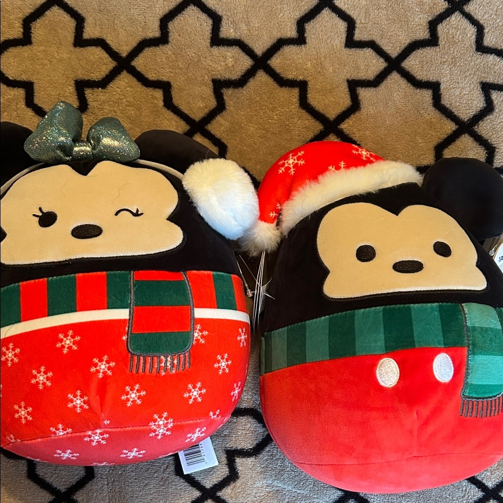 Squismallows 8” DISNEY Mickey and Minnie Christmas 2025 series NWT set of 2